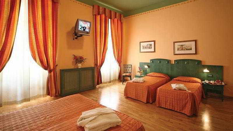 Hotel Bologna Pisa Room photo